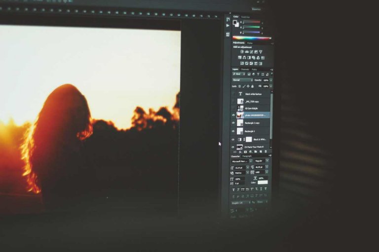 Best 11 Best Ways to Make Money Using Photoshop - TrickyPhotoshop