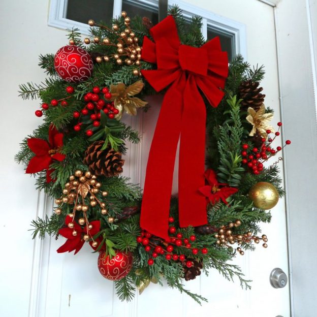 Christmas-Wreath-4-SQUARE-Lighter.jpg