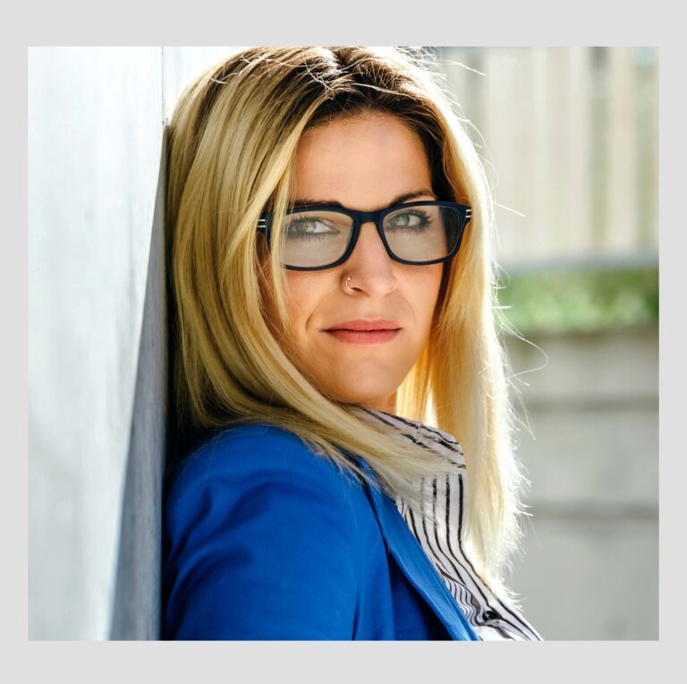 How to Remove Glare from Glasses Miraculously for FREE in App